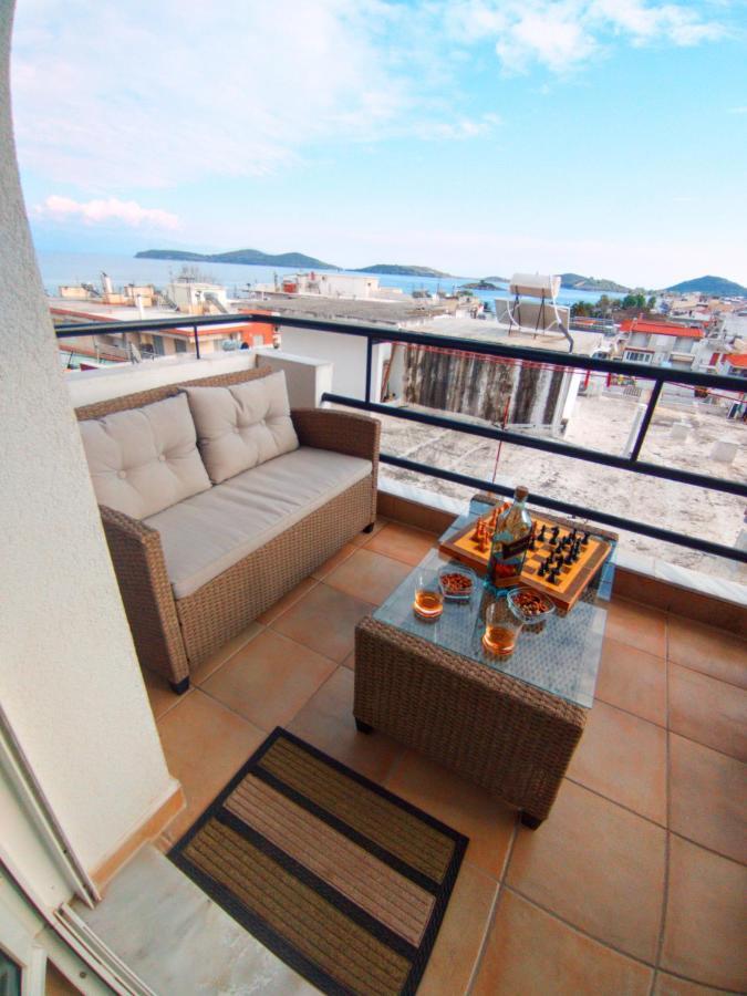 Seagull Apartments Néa Péramos Bagian luar foto