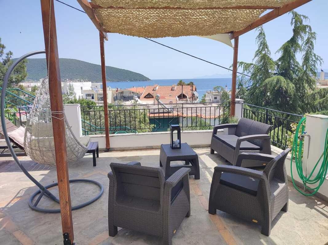 Seagull Apartments Néa Péramos Bagian luar foto